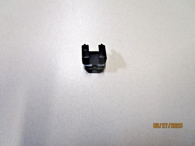 Chevrolet Corvette 1984-1996 capó cable clip de retención en el pestillo Foto 1 de 4