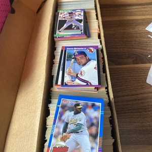 Grande Collezione Carte Baseball 82-86 Garage Vendita Non Trova Tempo - Foto 1 di 4
