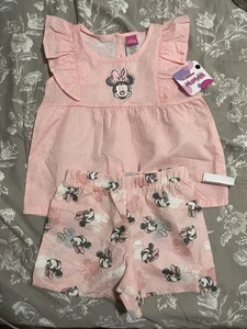 Kleinkind Mädchen Disney Minnie Mouse Top und Shorts Set Größe 5T - Bild 1 von 3