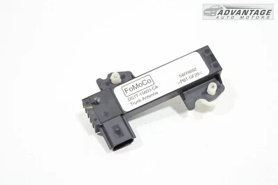 2017-2020 LINCOLN MKZ REAR TRUNK KEY KEYLESS ENTRY REMOTE ANTENNA MODULE OEM - Image 1 of 4