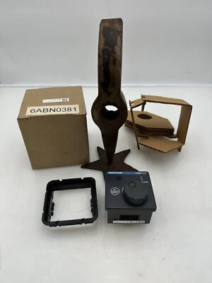 WATLOW LVE1NU00000200A LV Series Temperature Limit Controller 230/240VAC NEW OEM - Image 1 of 4