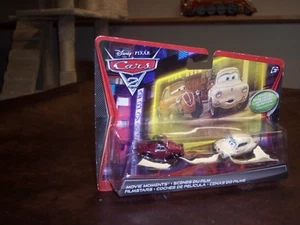 DISNEY- PIXAR- CARS 2 - MOVIE MOMENTS -SCENES DU FILM- FILMSTARS- OKAY CARD -NEW - Picture 1 of 5