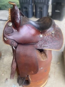 Handmade Vintage Silver Royal by Circle Y Mahogany Leather Western Saddle Tooled - Picture 1 of 24