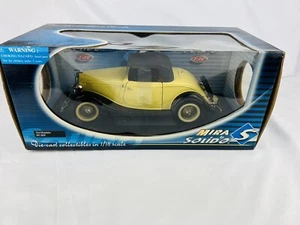 Ford Roadster 1:18 scale MIRA SOLIDO-DIECAST MODEL CAR - Picture 1 of 12