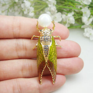 Vintage Cicada Insect Zircon Crystal Woman's Gold Tone Pearl Brooch Pin Gifts