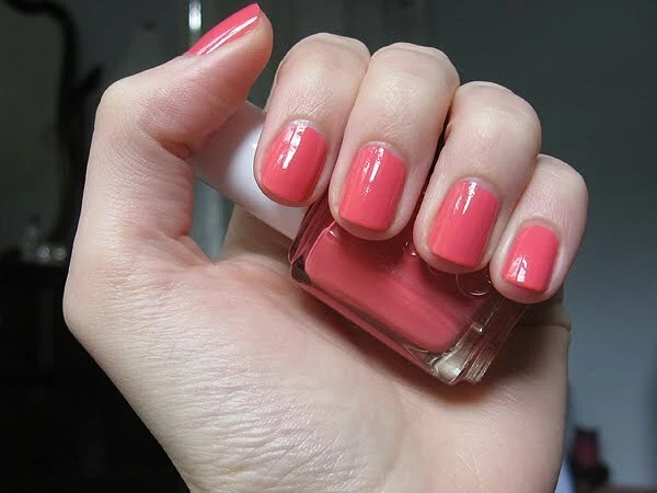 Esmalte de uñas ESSIE laca colores surtidos *TÚ ELIGES* tamaño completo 0,46 oz ¡NUEVO! OFERTA  Foto 1 de 1