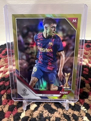 2021-22 TOPPS UEFA CHAMPIONS LEAGUE PEDRI BARCELONA ALL STAR ROOKIE YELLOW /250 - Image 1 of 4