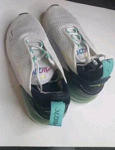 Nike Air Max 270 Schuhe Jungen Größe 1Y Weiß Basketball Laufen Turnschuhe DX3348-100 - Bild 1 von 7