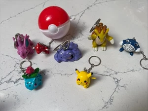 Menge 7 Vintage 1999 Nintendo Pokemon Burger King Spielzeug Schlüsselanhänger mit Pokebal - Bild 1 von 1