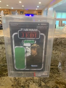 Tarjeta de prueba de colección AFA 9.0 2011 Star Wars - VC23 Luke Endor - Imagen 1 de 3