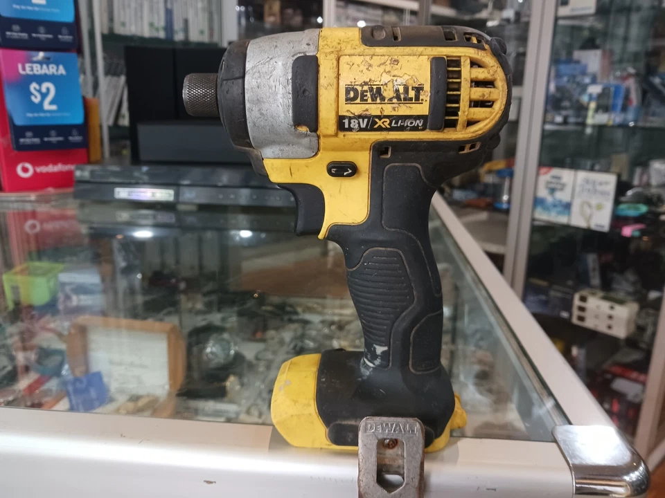 DEWALT DCF885-XE 18V 1/4'' XR LI-ION CORDLESS IMPACT DRIVER - SKIN ONLY - Image 1 of 4