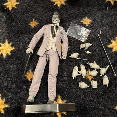 Figura Batman xx/500 Sideshow Collectibles The Joker Noir Versión 12" Escala 1/6 Foto 1 de 3