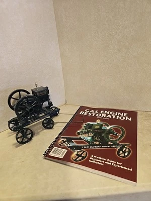 McCormick-Deering ERTL Model M Gas Engine Die-Cast model tractor 1:6 scale Book - Image 1 of 4
