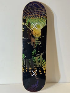 Ultra Rare Designed Skateboard Deck - Picture 1 of 9