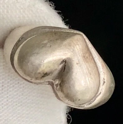 STERLING Silver Heart Ring Band Size 6 Chunky Wide 925 Upside Down Ring 6.1g VTG - Image 1 of 4