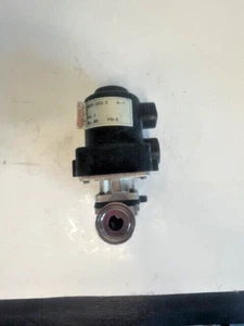 Gemu 1/2" Diaphragm Valve with 605 Actuator 9605-000-Z-A-1 - Picture 1 of 4