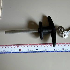 T-Handle Door Lock - Picture 1 of 4