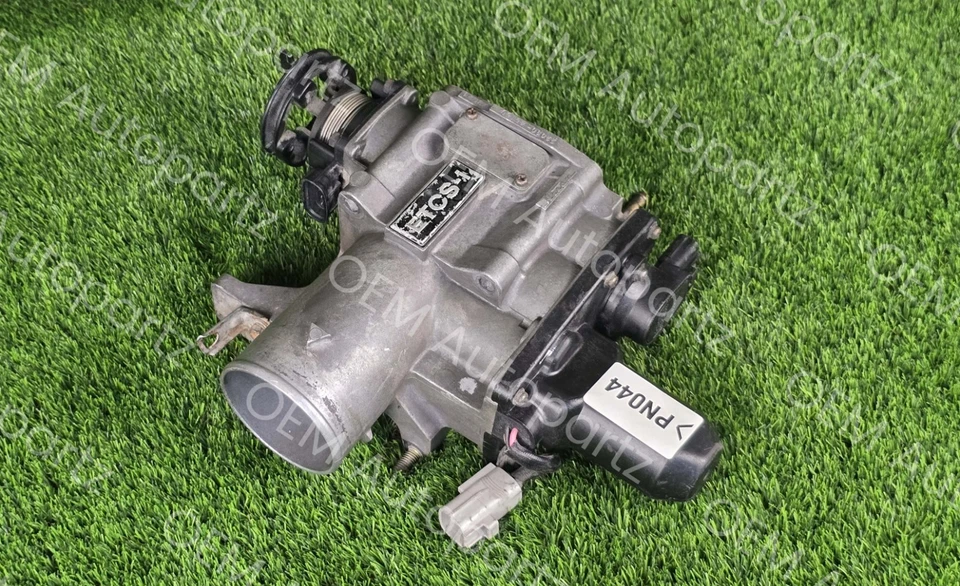 Cuerpo del acelerador de inyección de combustible Lexus GS300 IS300 1998-2000 22030-46150 OEM JDM Foto 1 de 4