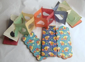 Three and A Half Vintage Yule Tide Brand Paper Garlands / Paper Chains - Picture 1 of 5