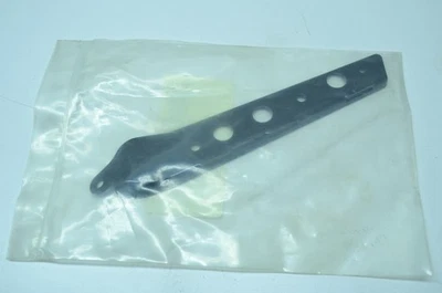 Nuevo OEM Polaris 5243568-067 negro mano derecha bisagra superior nuevo de Lote Antiguo Foto 1 de 3