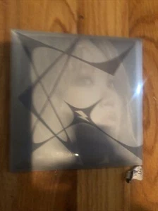 Le Sserafim - 4th Mini Album - Crazy (Compact Ver.) (CD) - Picture 1 of 2