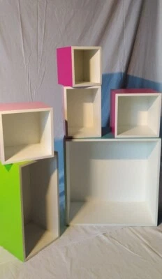 sconto 30% Mensole colorate set 6pz cubi da appendere o da appoggio Maiuguali - Immagine 1 di 4