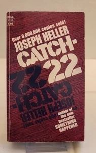Catch-22 Joseph Heller | 1976 Dell Paperback 1st Print | Good Condition - Foto 1 di 6