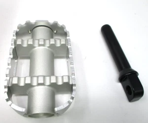 80GRIT Passenger Footpeg 50501603 SINGLE UNIT RIGHT - Picture 1 of 8