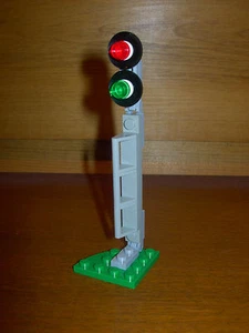 Lego 7938 Train Trackside Signal Light Track - Picture 1 of 1