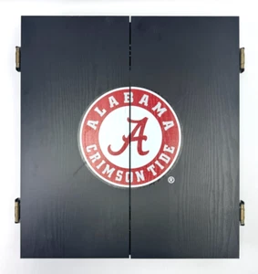 University Of Alabama Crimson Tide Dartscheibe Spiel Set Schrank mit Darts 22"x20" - Bild 1 von 12