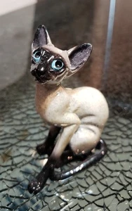 Kitty's Kennel Sophie Siamese Cat Figurine - Picture 1 of 5