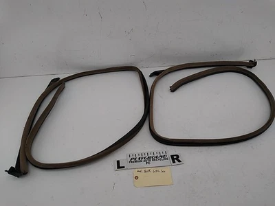 BMW 328i E36 Set Of Left & Right Door Seal Weather Strip Moldings Fits 1992-1999 - Image 1 of 4