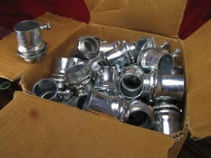 (60) Thomas & Betts 3/4" EMT Set Screw Connectors # TC122A - Picture 1 of 1