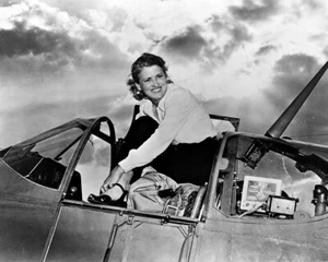 New Photo: Flight Pioneer Jacqueline Cochran, Founder of WAAC and WASP - 6 Sizes - Picture 1 of 7