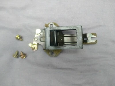 82 83 84 85 Toyota Celica Interior Puerta Liberación Manija Palanca Pasajero Derecho Foto 1 de 3