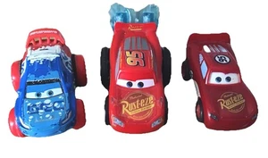 DISNEY PIXAR Pull Back And Go Set RAUL CAROULE & 2 LIGHTENING McQUEENS (1 Rare) - Picture 1 of 7