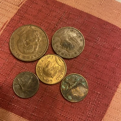 1960, 1975 México 5 centavos, 1959, 1977 10 centavos, 1959 centavo - 5 monedas Foto 1 de 2