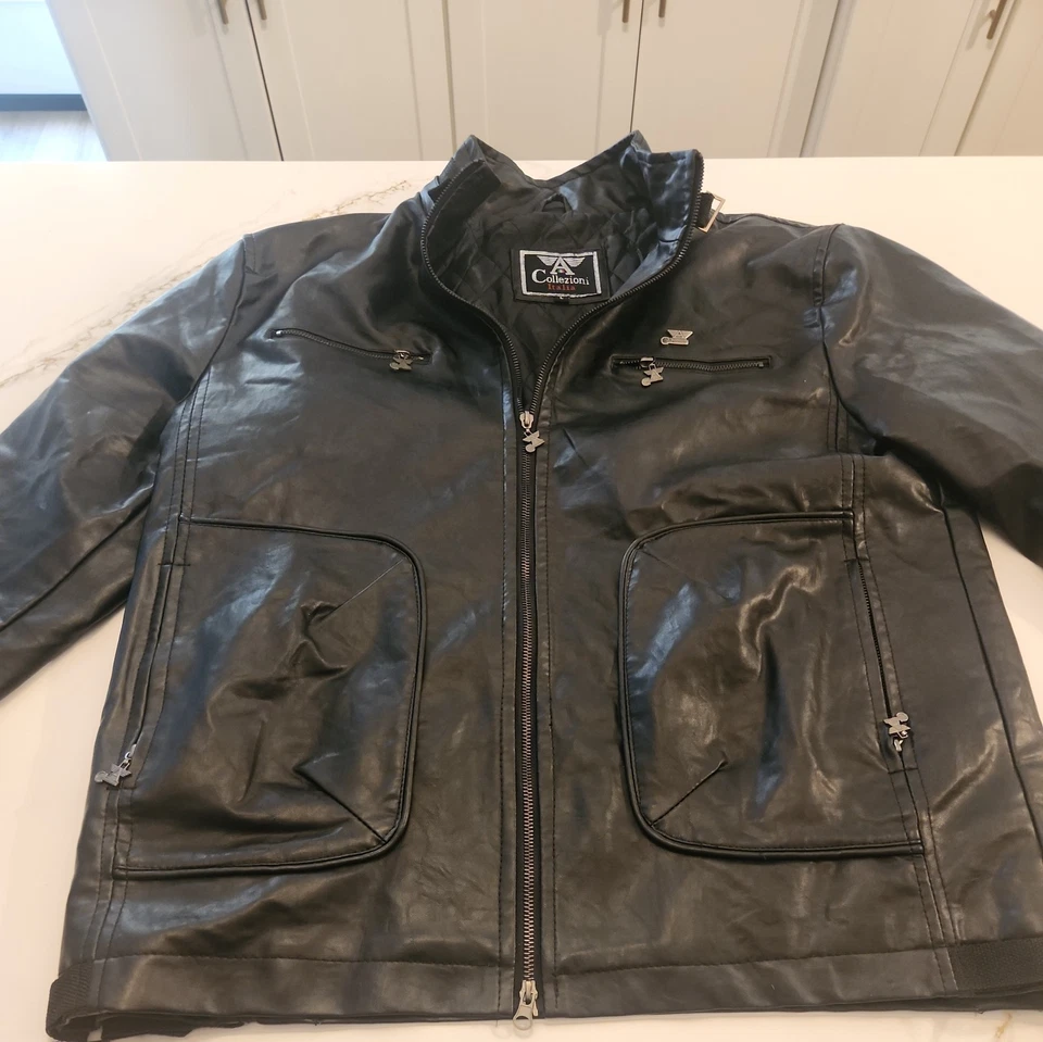  Chaqueta de cuero negra italiana con cremallera talla L de A Collezioni para hombre Foto 1 de 4