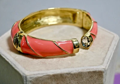 Nuevo $100 HEIDI DAUS "Onda Perfecta" CORAL Esmalte Cristal Brazalete Brazalete M/L Foto 1 de 4