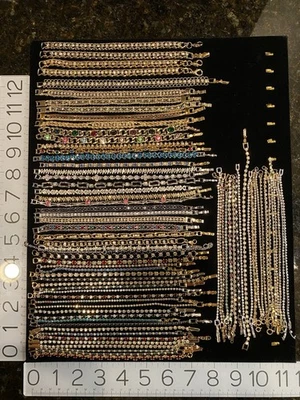 Lote De 75 Pulseras Tenis Estrás Usadas Condiciones Mixtas Foto 1 de 4