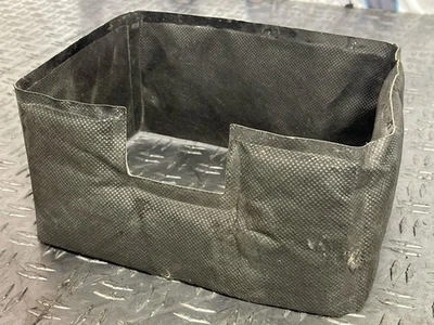 Оригинальный изолятор аккумулятора 284 для Ford Mustang 1999-04 годов выпуска - Изображение 1 из 4