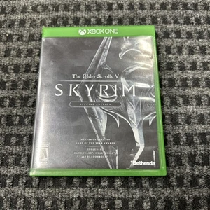 The Elder Scrolls V: Skyrim - Edición Especial - Microsoft Xbox One Sin Manual - Imagen 1 de 3