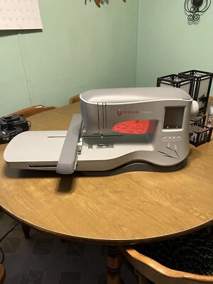 Singer Superb Em200 Embroidery Machine - Image 1 of 4