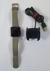 Fitbit Versa Lite FB415 SE Smartwatch Fitness Tracker - O16 - Picture 1 of 16