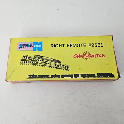 Atlas Train N Gauge 2 Rail Manual Remote Right Switch #2551 Vintage - Image 1 of 4