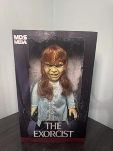 Mezco Toyz Regan the Exorcist Talking 15-Inch Points of Articulation Mega Scale - Picture 1 of 8
