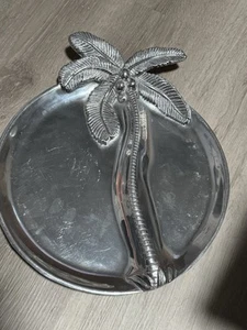 Mariposa Recycled Aluminum Palm Tree Divided Serving Platter 13.5" 4 lbs - Picture 1 of 2