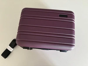 Flylite Hard Makeup Hand bag - Carry On Used Once, Sold By Sandbags Luggage - Picture 1 of 8