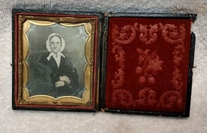 1/6 Plate Antique Daguerreotype Older Woman in Bonnet Holding Glasses In Case - Picture 1 of 13