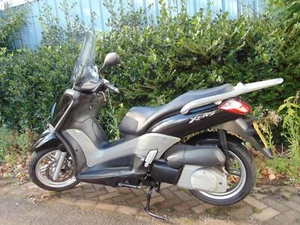 Yamaha X-City 250 big wheel Automatic Scooter low miles serviced new MOT p/ex ok - Picture 1 of 19